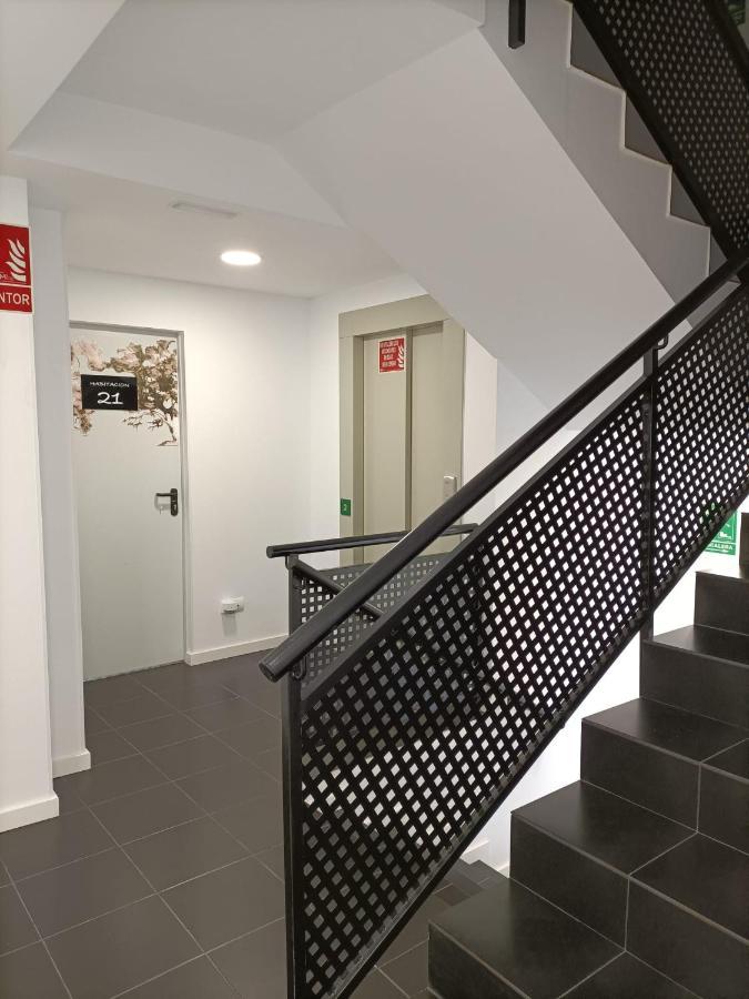 Hostal Las Encinas Villaviciosa de Odón Exteriér fotografie