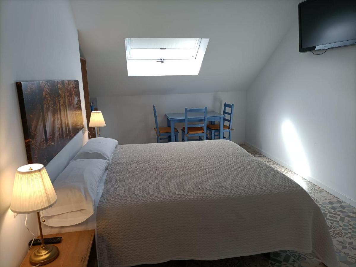 Hostal Las Encinas Villaviciosa de Odón Exteriér fotografie